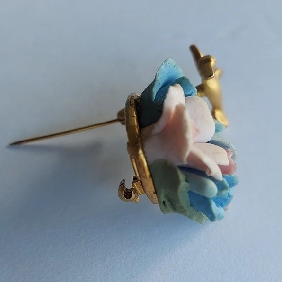 P0062 Vintage Signed AJC Goldtone Hummingbird with Flowers Brooch Pin - Picture 4 of 12